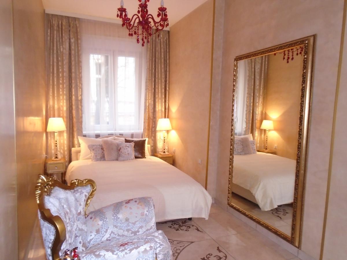 Apartment Bourgeois Belgrado Exterior foto